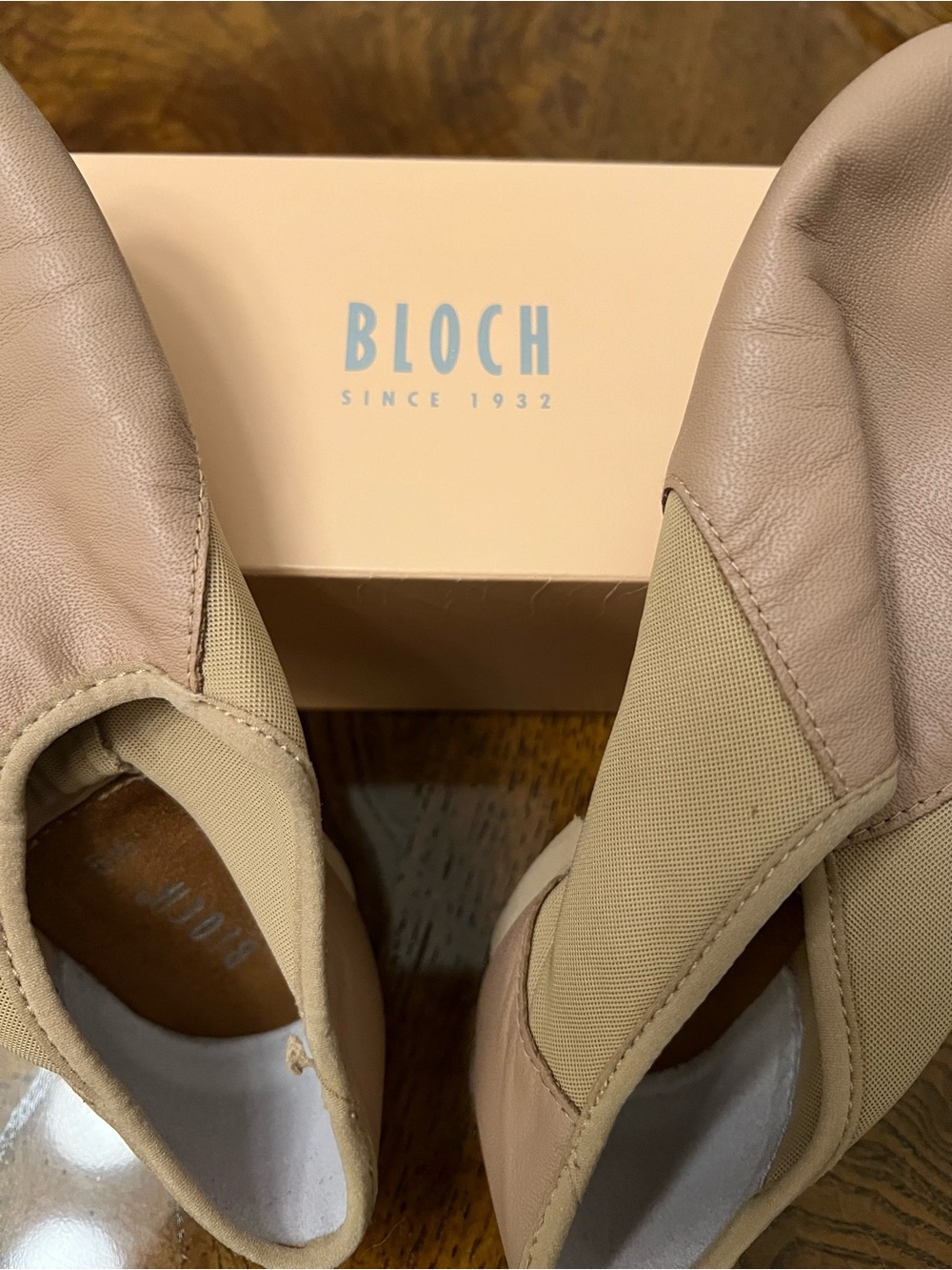 Bloch Beige / Tan Neo- Flex Slip on Leather Jazz Shoe - Picture 2 of 5